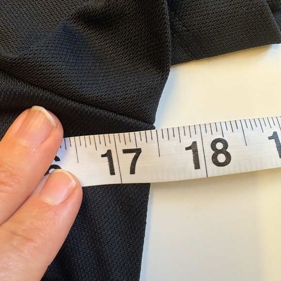 NWT Nike Golf Dri-Fit Short Sleeve collared Black button up women's size Small - Picture 14 of 15